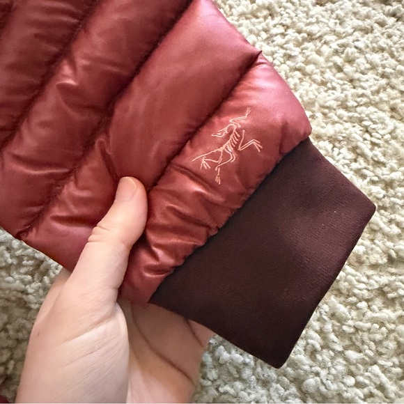 Arc'teryx Nexis Puffer Jacket Burgundy Red Women’s Sz L - Picture 6 of 10